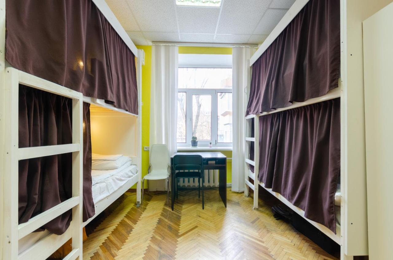 Sun City Hostel Киев Экстерьер фото